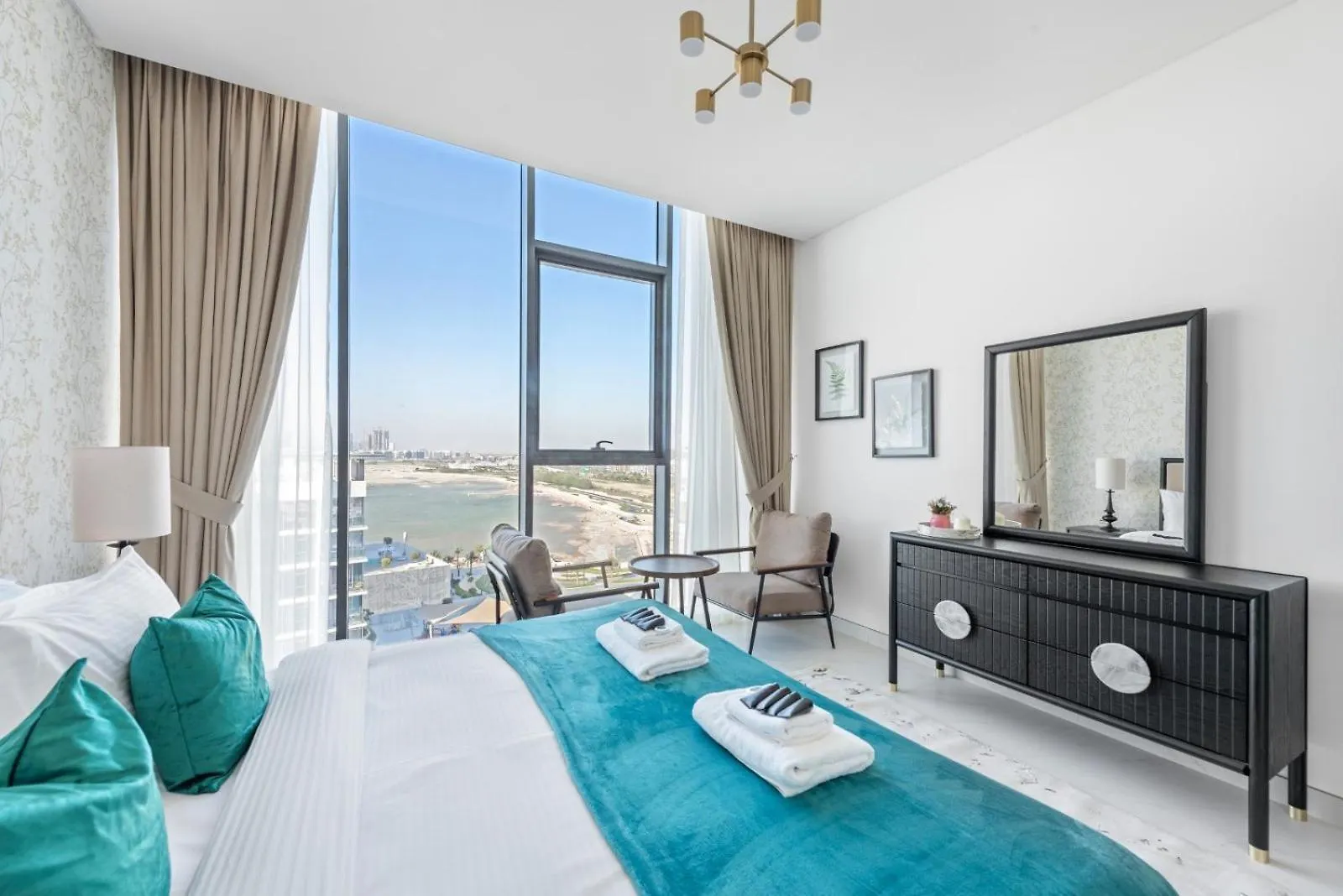 Tranquil Retreat 1 Bedroom With Serene Views In District 1 Dubai 0*,